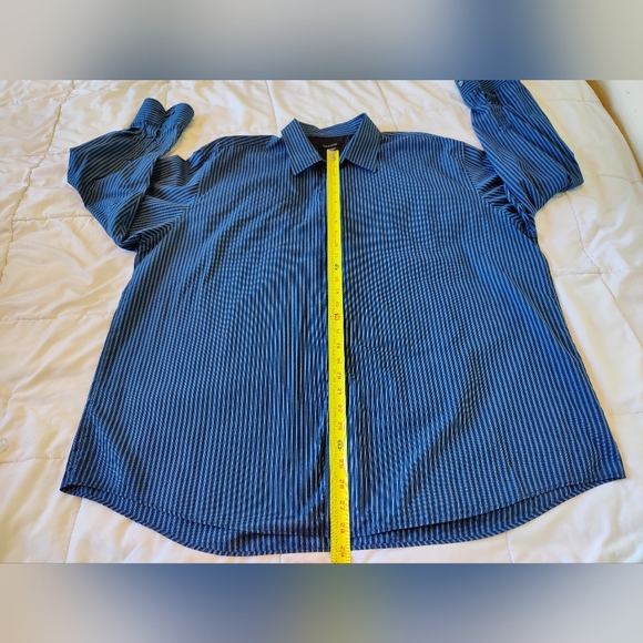 Van Heusen Men's Blue Striped Button Down Shirt π (XL / 18-18.5)ππ€ - Picture 11 of 15